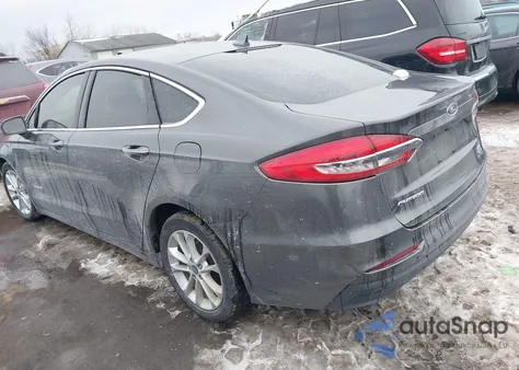2019 Ford Fusion Hybrid Sel из США, поврежденный, VIN 3FA6P0MU5KR195749